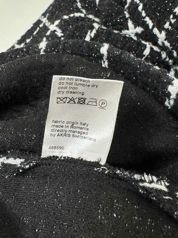 AKRIS NWOT! PUNTO 3D GRID KNIT BLACK/WHITE DRESS SIZE 8