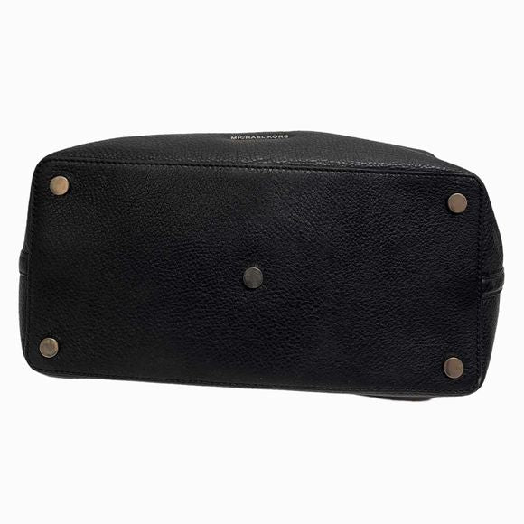 MICHAEL KORS BROOKLYN LARGE STUDDED BLACK SATCHE