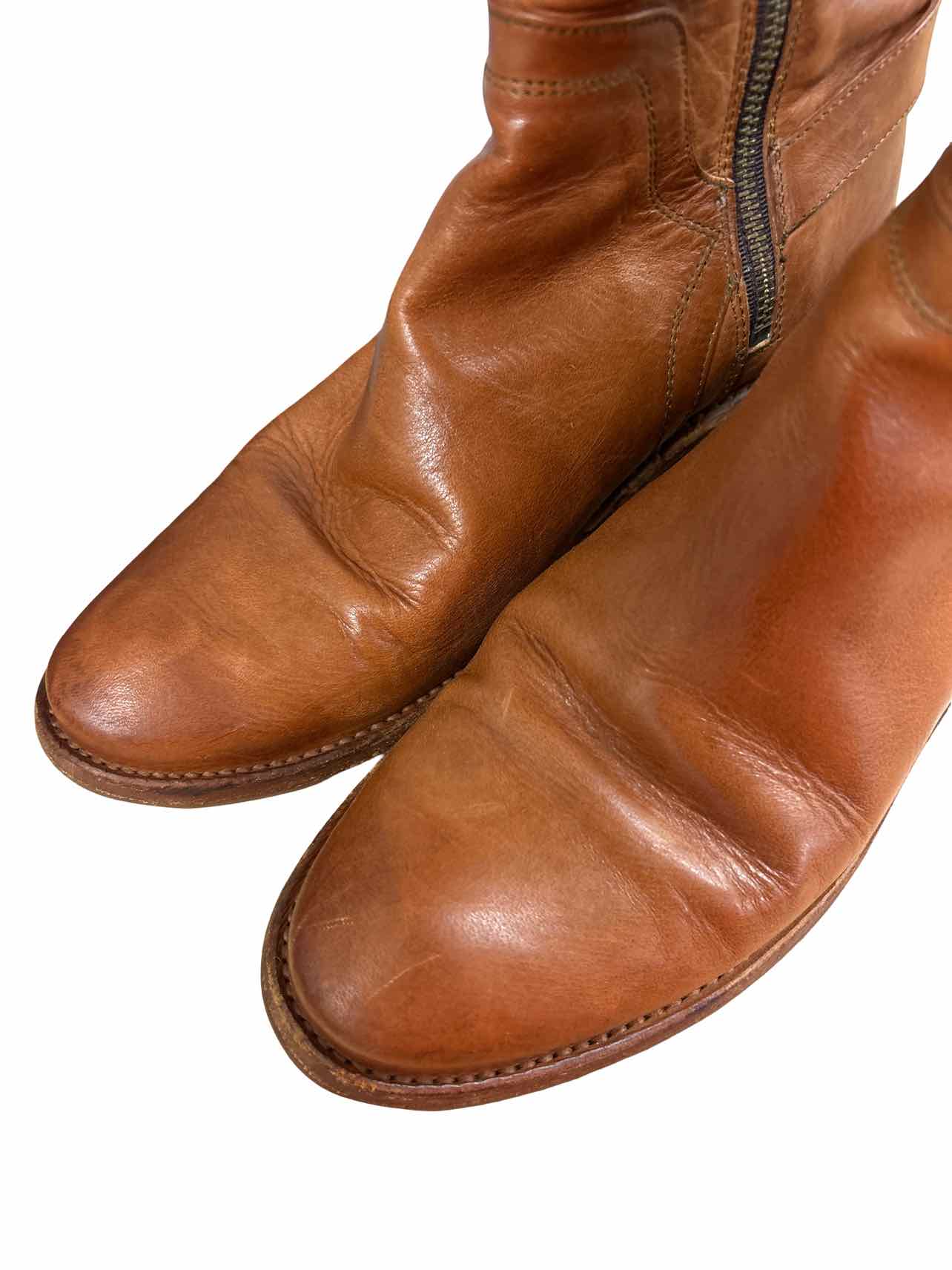 FRYE SHIRLEY SHIELD TALL BOOT SIZE: 9