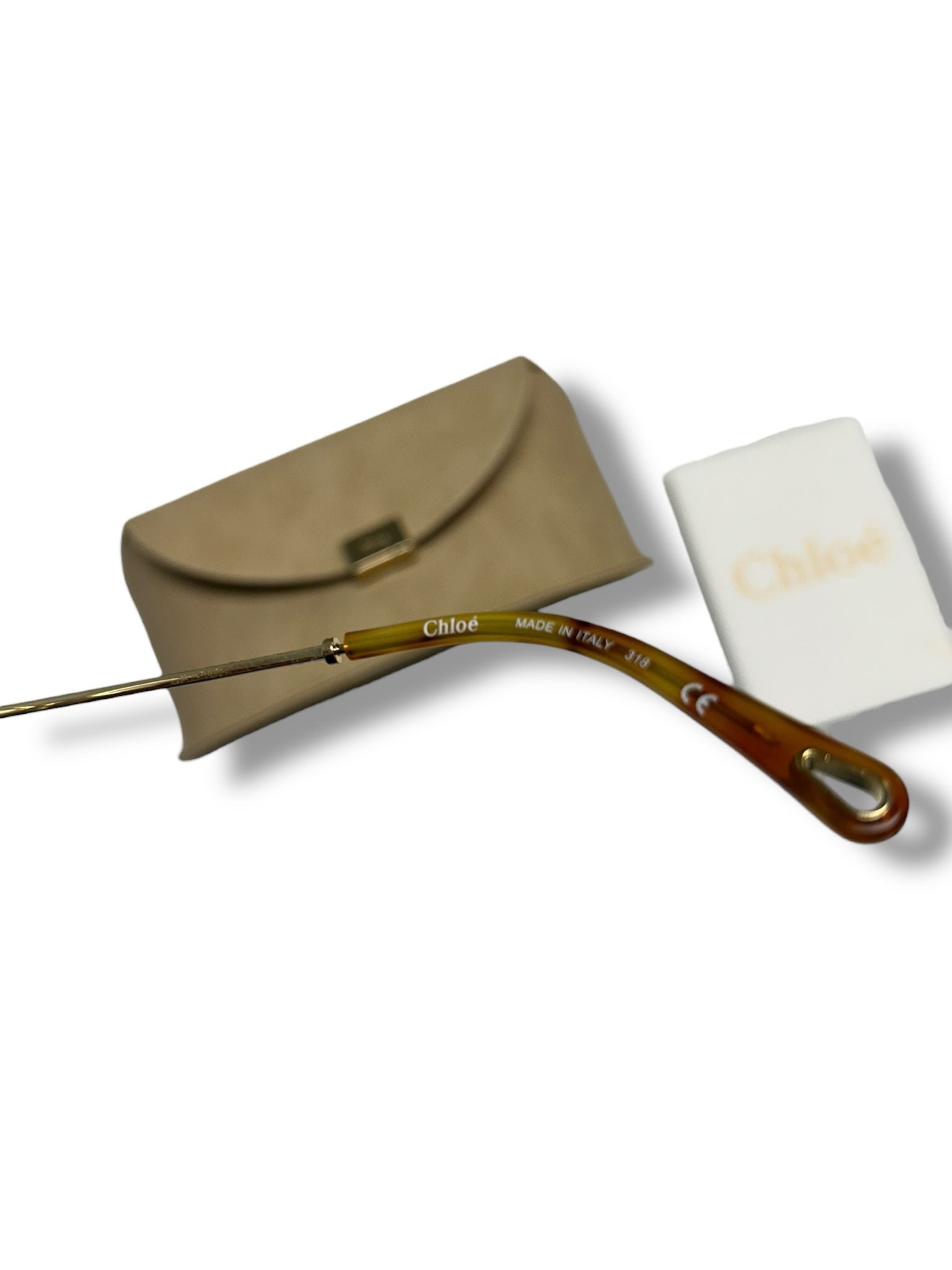 CHLOE TALLY SCALLOPED SUNGLASSES WITH CASE MADE IN ITALY - WEARHOUSE  CONSIGNMENT