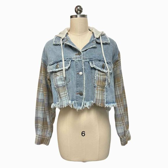 MISS ME DESTRUCTED DENIM CROP JACKET SIZE S