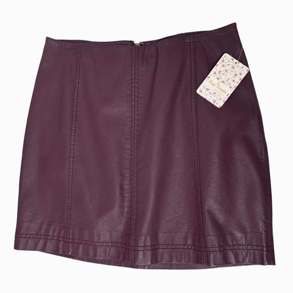 FREE PEOPLE NWT! FEMME MODERN MINI SKIRT VEGAN LEATHER IN POMEGRANATE SIZE 6