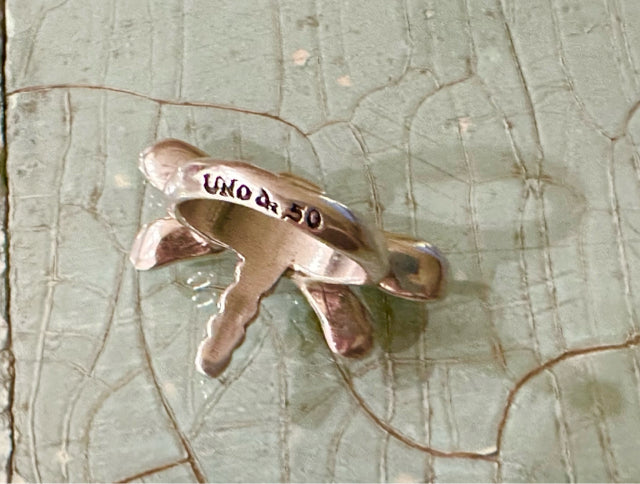UNO DE 50  DRAGONFLY STATEMENT RING STERLING PLATED SIZE--------