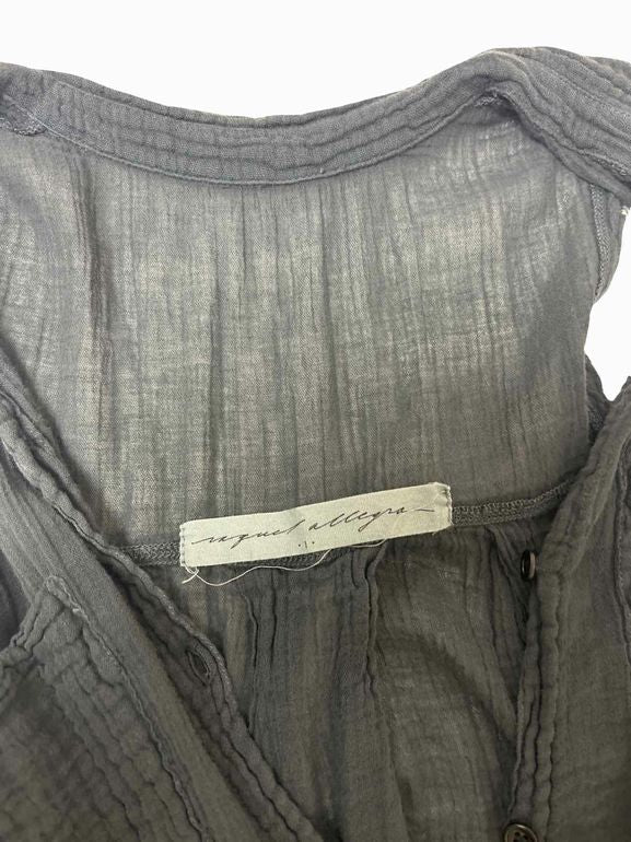 RAQUEL ALLEGRA GAUZY SPLIT NECK SLEEVELESS TUNIC SIZE: 1