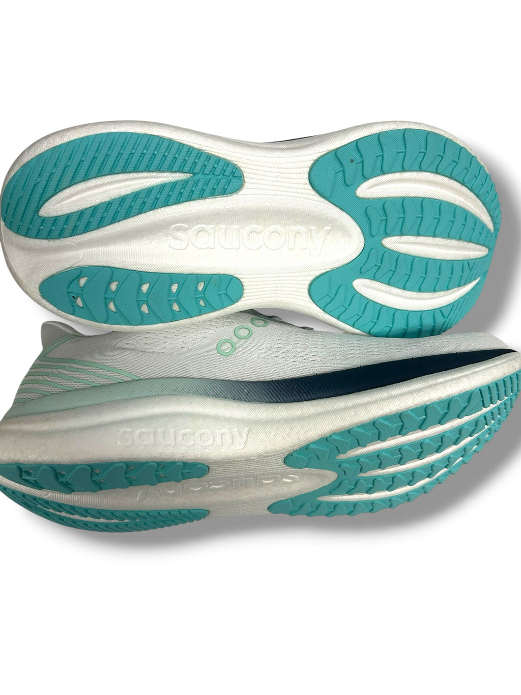 NEW WITH BOX SAUCONY TRIUMPH 23 RUNNING ATHLETIC SNEAKERS WHITE AQUA SIZE 11.5