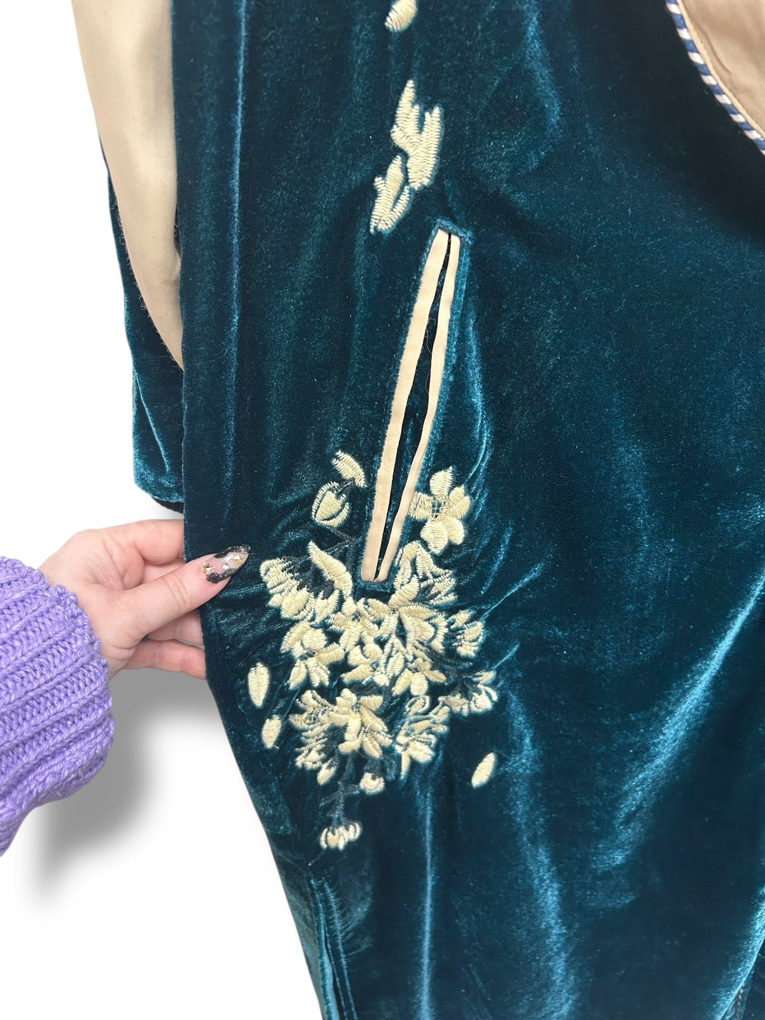 FREE PEOPLE SUNDOWN VELVET EMBROIDERED TEAL DUSTER KIMONO SIZE XS - WEARHOUSE  CONSIGNMENT