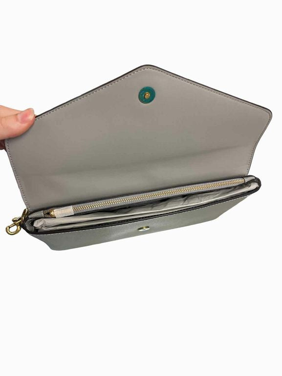 COACH NWT! WYN CLUTCH IN DOVE GREY
