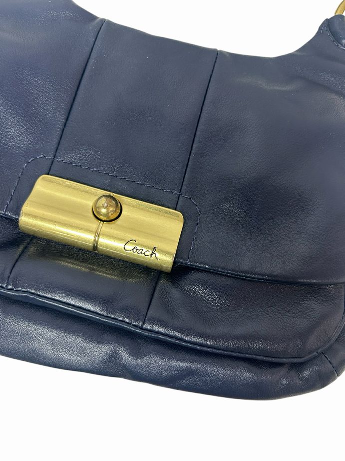 COACH VINTAGE SHOULDER BAG