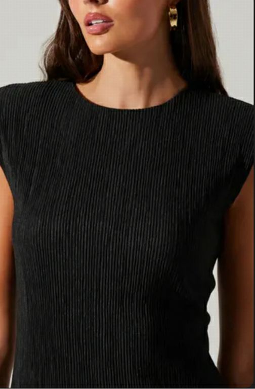 ASTR NWT! PLISSE FULLY LINED BLACK MAXI DRESS WITH PADDED SHOULDERS SIZE S