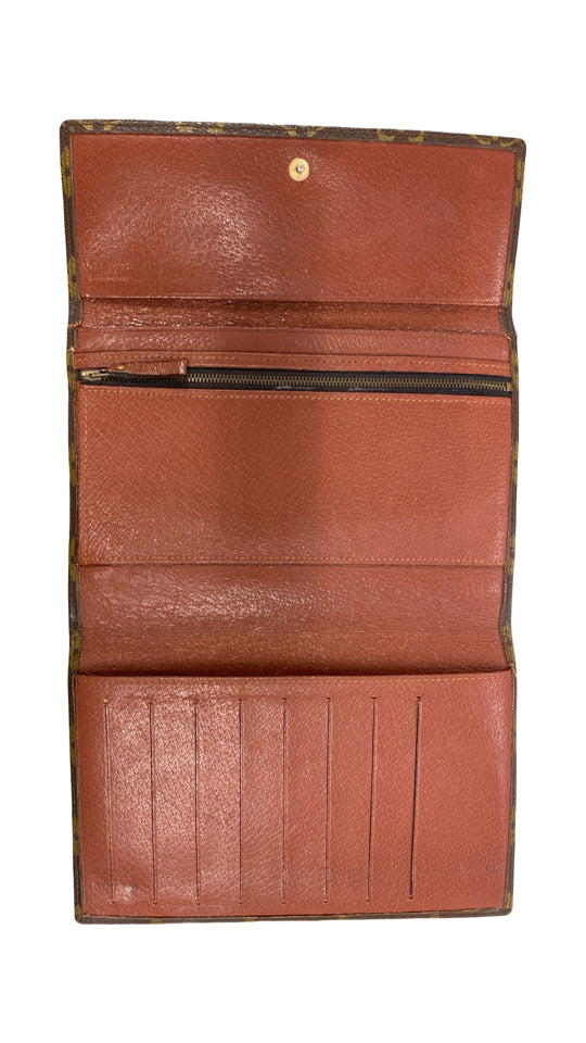 LOUIS VUITTON VINTAGE 1983 MONOGRAM CANVAS TRAVEL WALLET 833