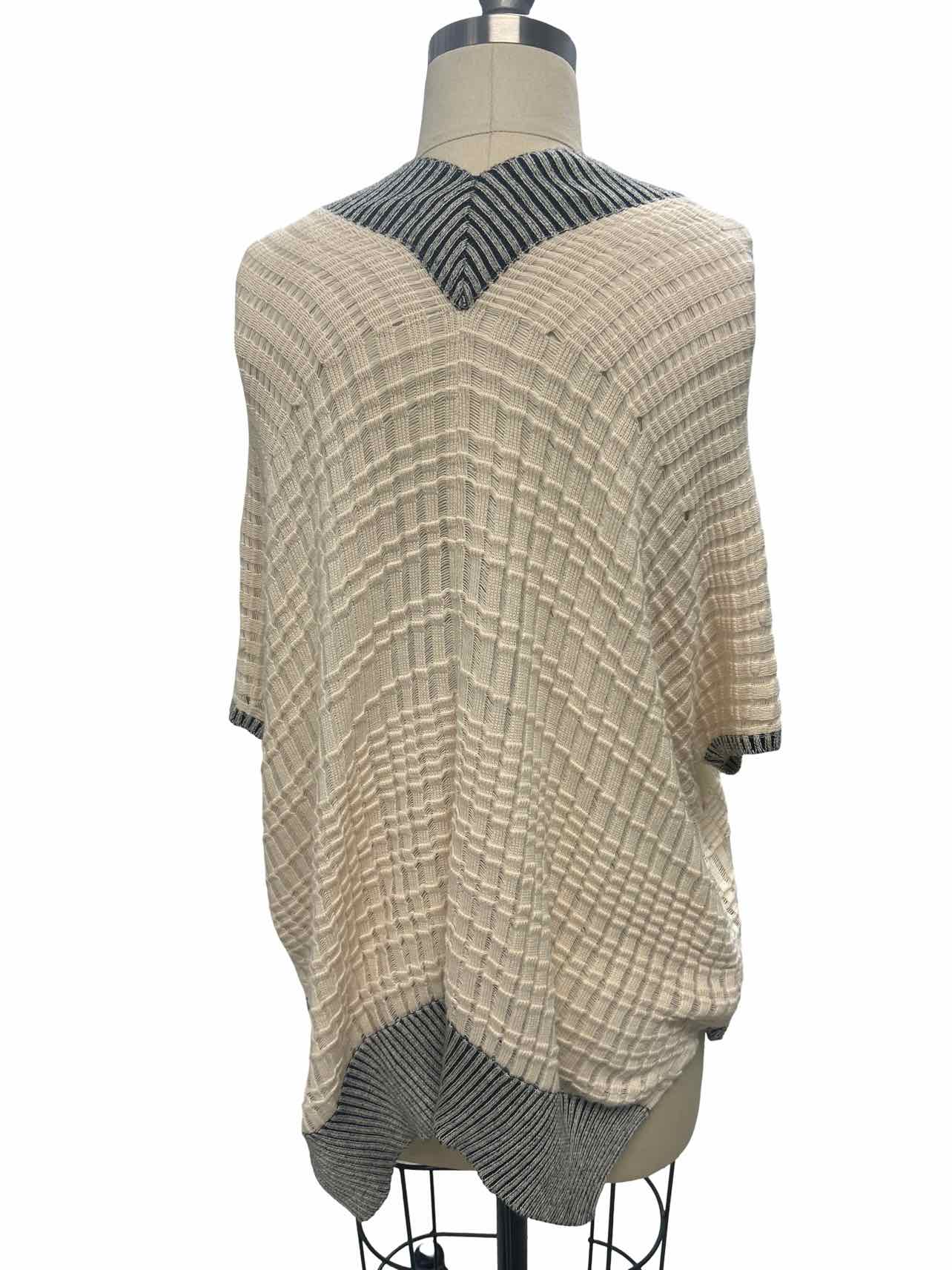 GARY GRAHAM LIGHT KNIT SWEATER VEST SIZE S