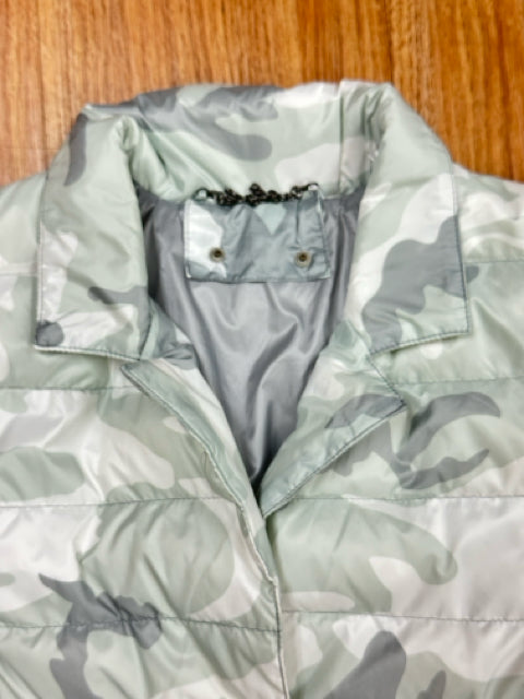 MY ANORAK NOTCH COLLAR SHORT SLEEVE PEWTER CAMO DOWN JACKET MEDIUM