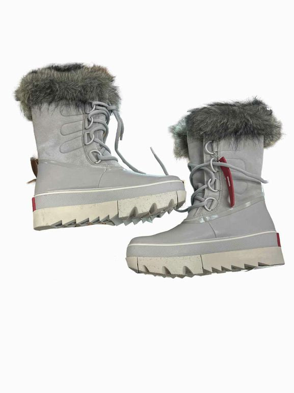 SORREL NWOB JOAN OF ARCTIC SNOW BOOT SIZE: 8.5