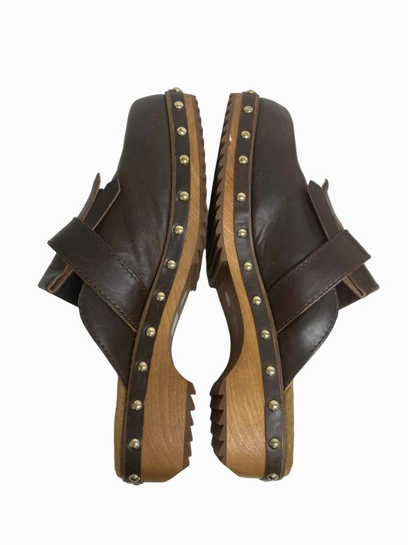 KELSI DAGGER BROOKLYN STUDDED LEATHER CLOG SIZE: 9.5