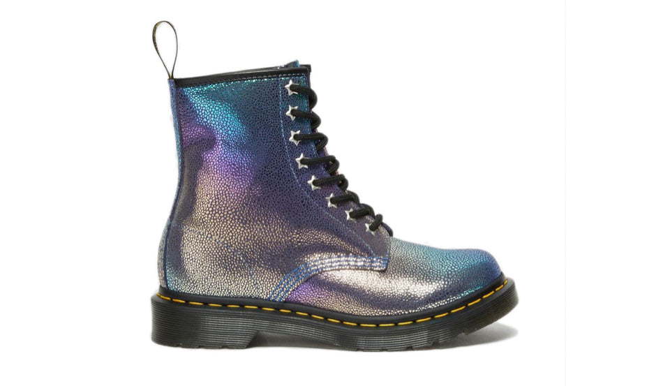 DR MARTENS NWOB RAINBOW RAY BLACK RAINBOW LACE UP BOOT SIZE 37