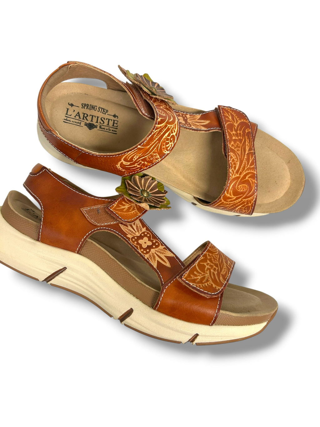 L'ARTISTE SPRING STEP VERGIE LEATHER FLORAL WEDGE STRAPPY SANDALS SIZE 41