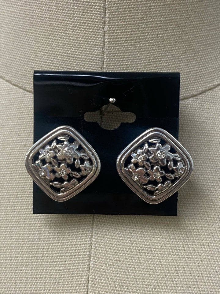 BRIGHTON FLORAL FILIGREE POST EARRINGS