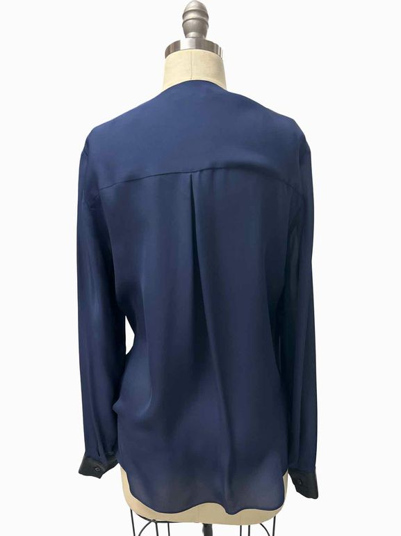 L'AGENCE KAYLA DRAPED SILK BLOUSE SIZE: M