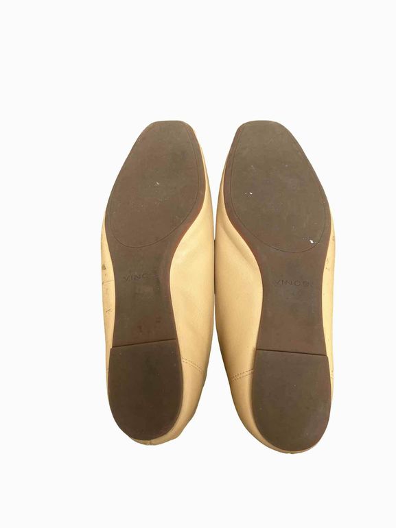 VINCE ORDELL LEATHER SLIP ON FLAT CREAM 10