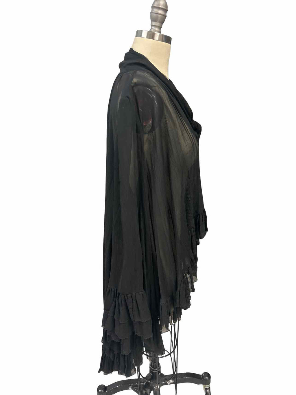 FREE PEOPLE  FULL SLEEVE FRILL TOP SIZE: S