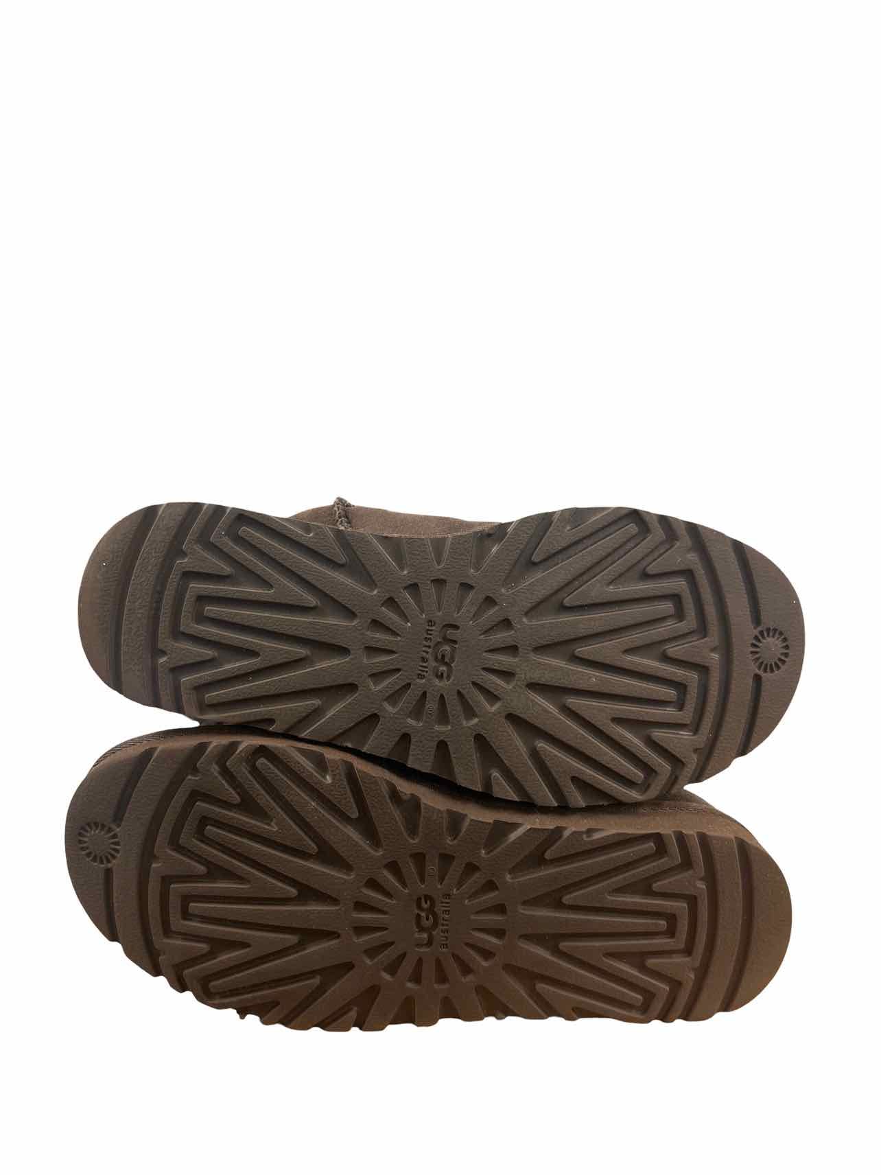 UGG NWB CLASSIC TALL SUEDE SHEEPSKIN SIZE: 6 - WEARHOUSE  CONSIGNMENT