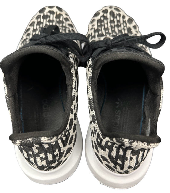 ADIDAS SWIFT RUN LEOPARD PRINT SNEAKER SIZE 10