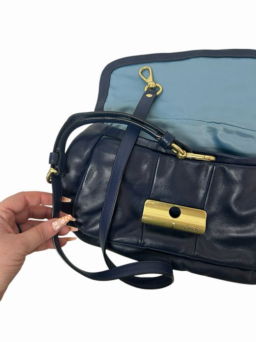 COACH VINTAGE SHOULDER BAG