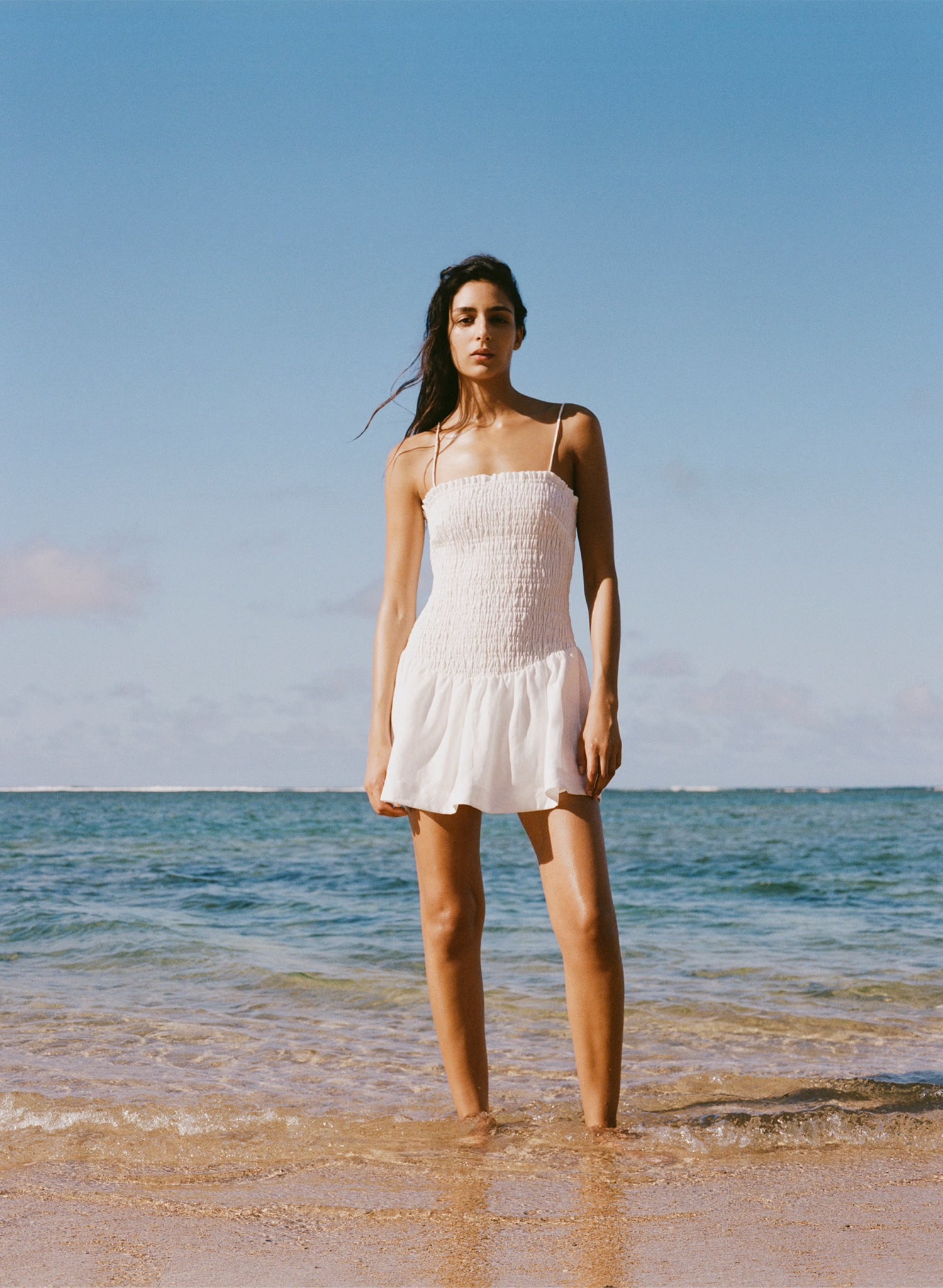 ARITZIA WILFRED CORINNE SMOCKED WHITE STRAPPY LINEN MINI DRESS SIZE SMALL – WEARHOUSE CONSIGNMENT