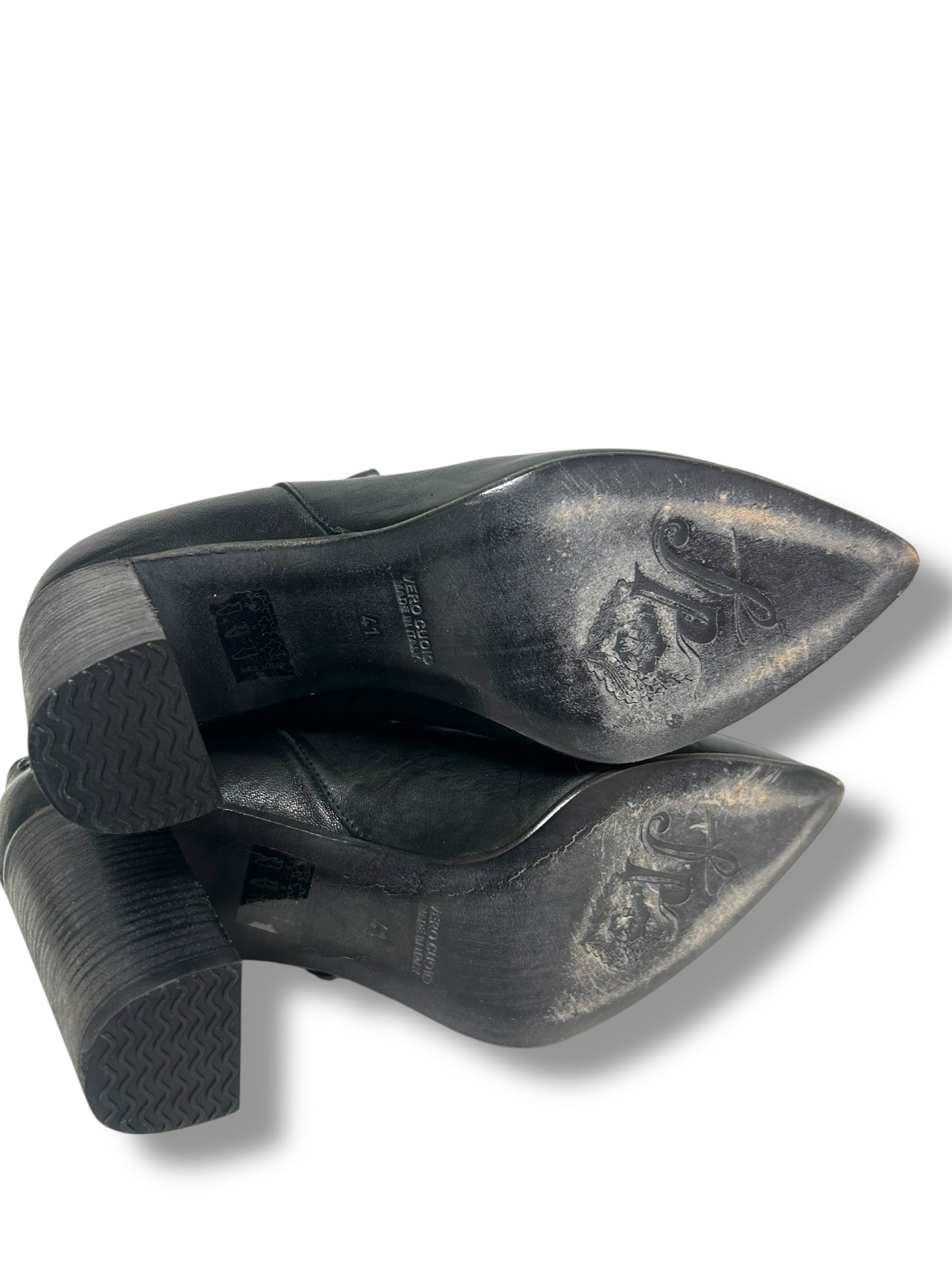 FREE PEOPLE FREE PEOPLE DAKOTA STUDDED LEATHER BOOT SIZE 41