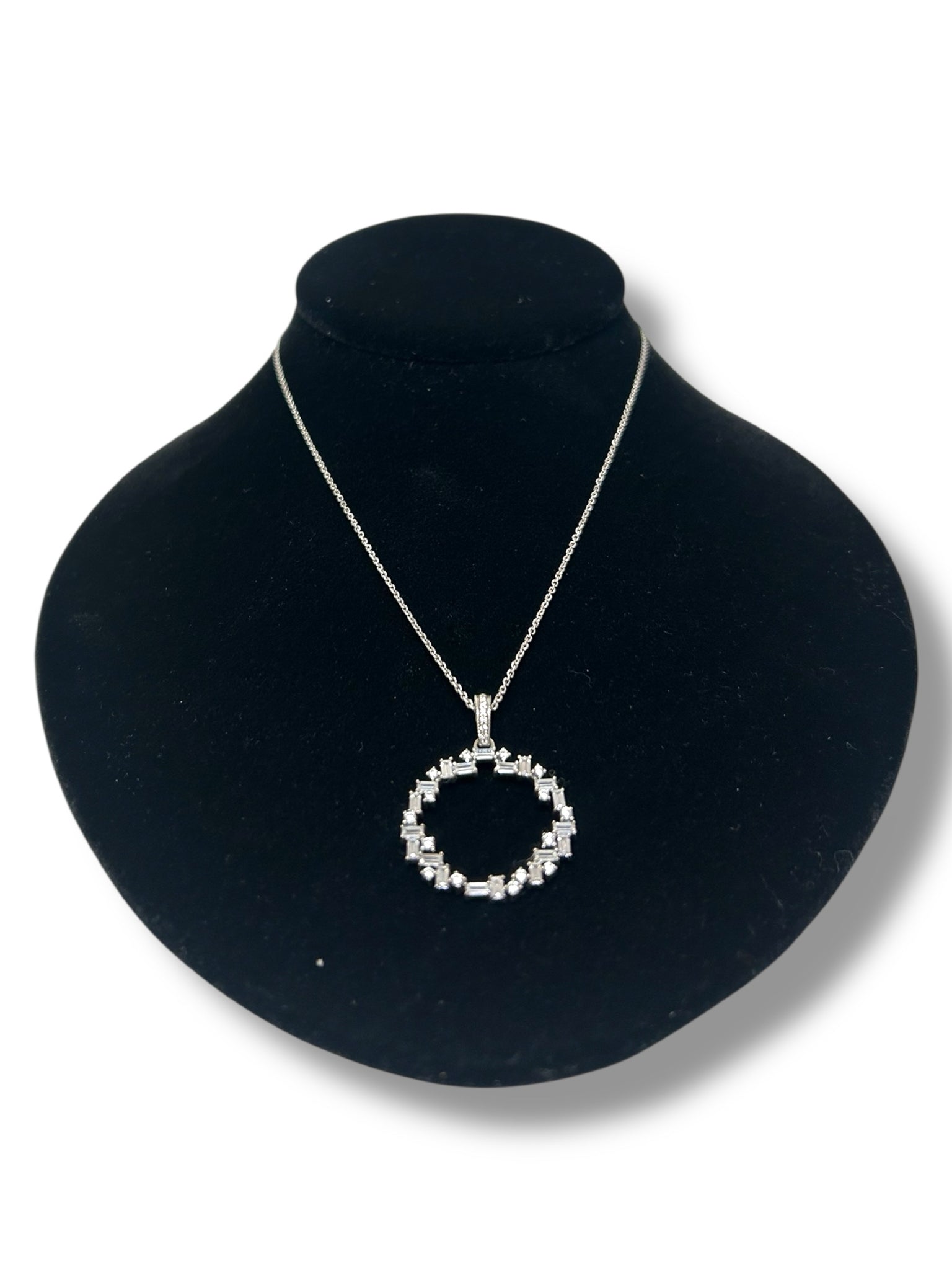 PANDORA SPARKLING ICE CUBE CIRCLE PENDANT SILVER