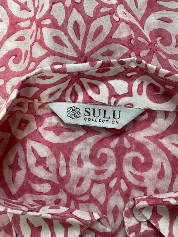 SULU EMBROIDERED BUTTON DOWN PINK/WHITE BLOUSE SIZE XL