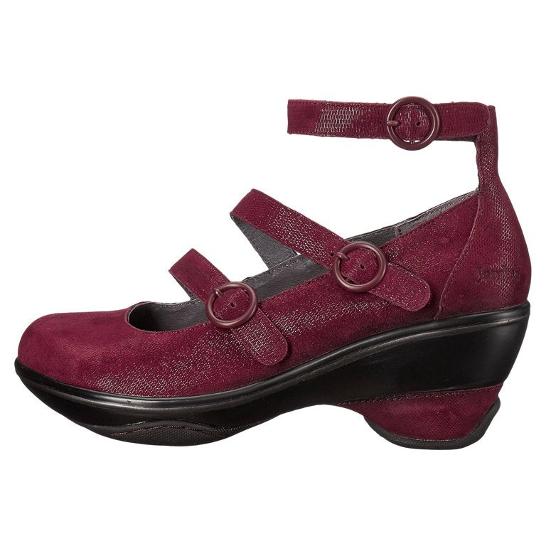 JAMBU NIB PENELOPE WEDGE IN WINE SHIMMER SIZE: 8.5