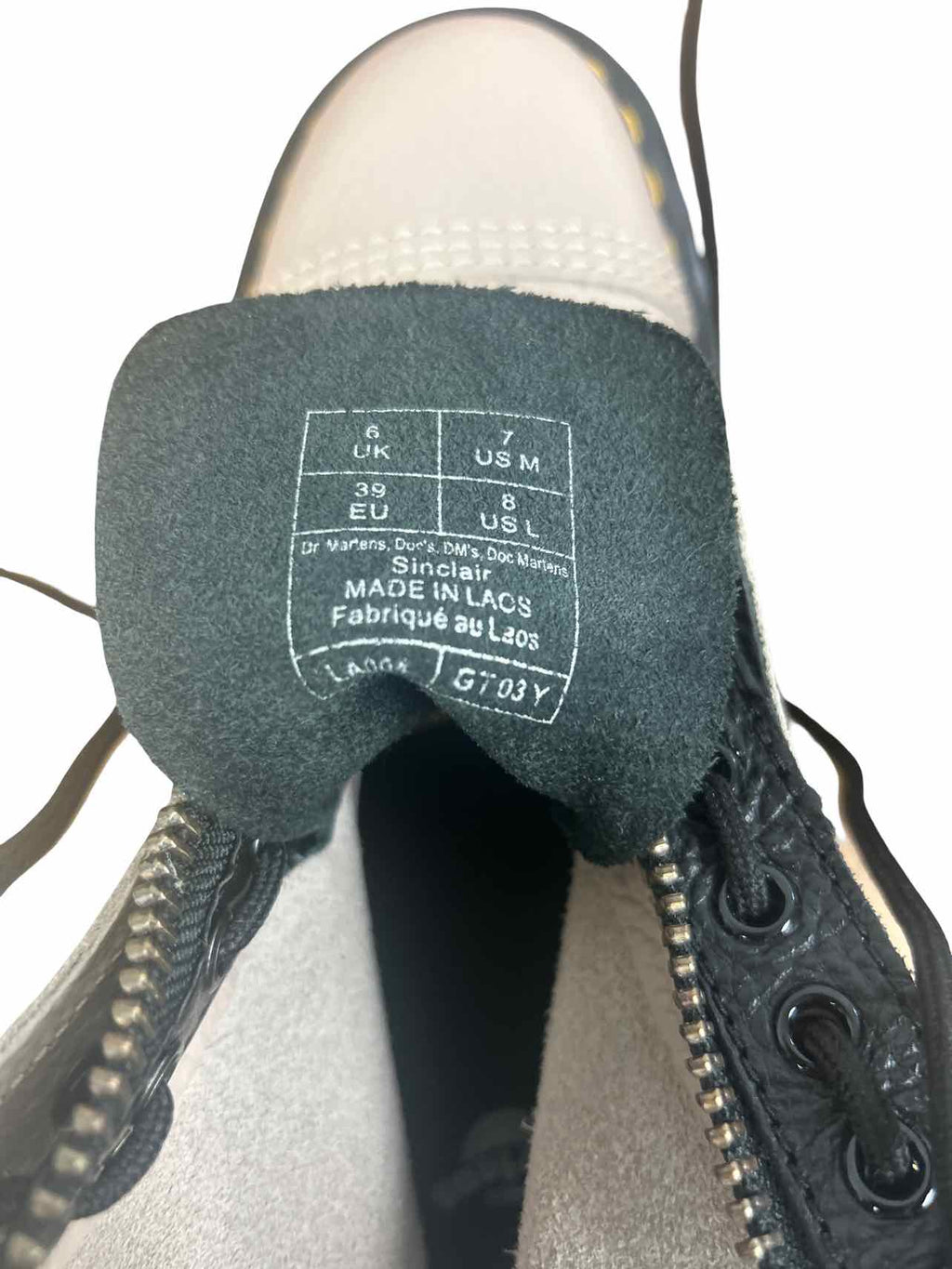 DR MARTENS PLATFORM SINCLAIR BOOTS SIZE: 8