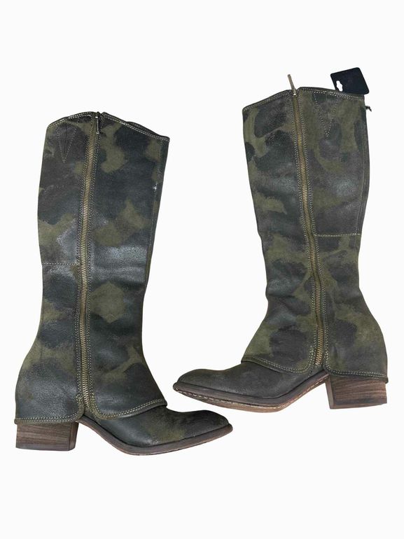 DONALD PLINERW/BOX OLIVE VINTAGE SUEDE TALL BOOTS SIZE: 8.5