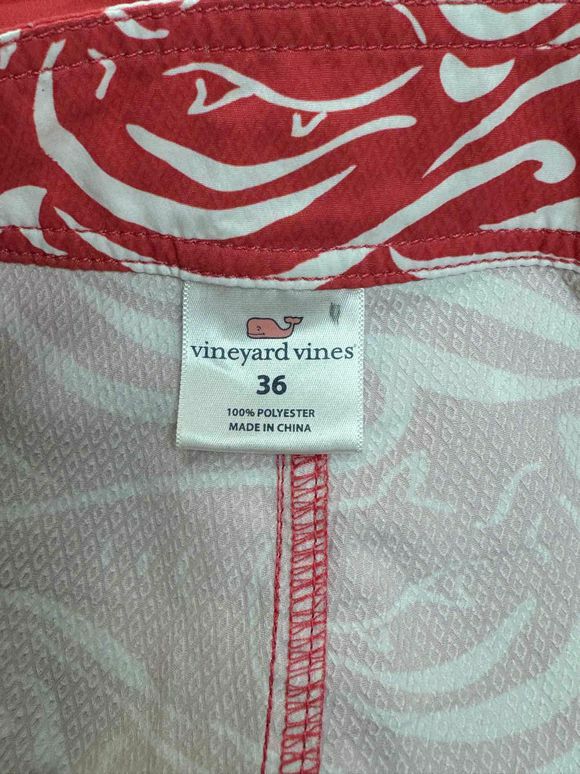 VINEYARD VINES PINK SWIM SHORTS SIZE 36