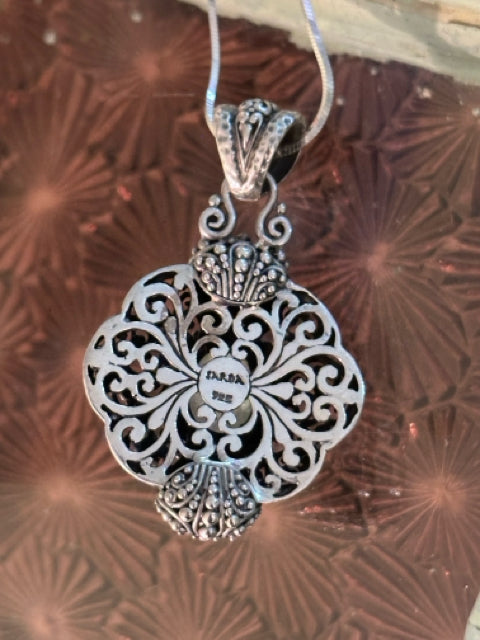 SARDA BALINESE GREEN CHALCEDONY 925 SILVER PENDANT NECKLACE