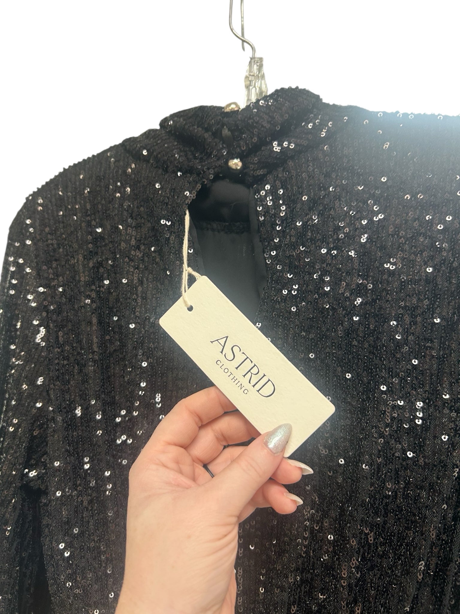 NWT ASTRID  BLACK SEQUIN MOCK NECK LONG SLEEVE MINI FAUX WRAP DRESS SIZE MEDIUM