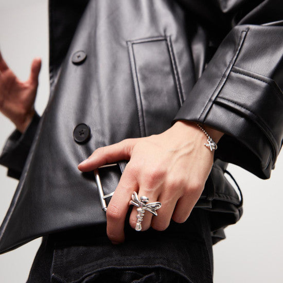 UNO DE 50  DRAGONFLY STATEMENT RING STERLING PLATED  8.25