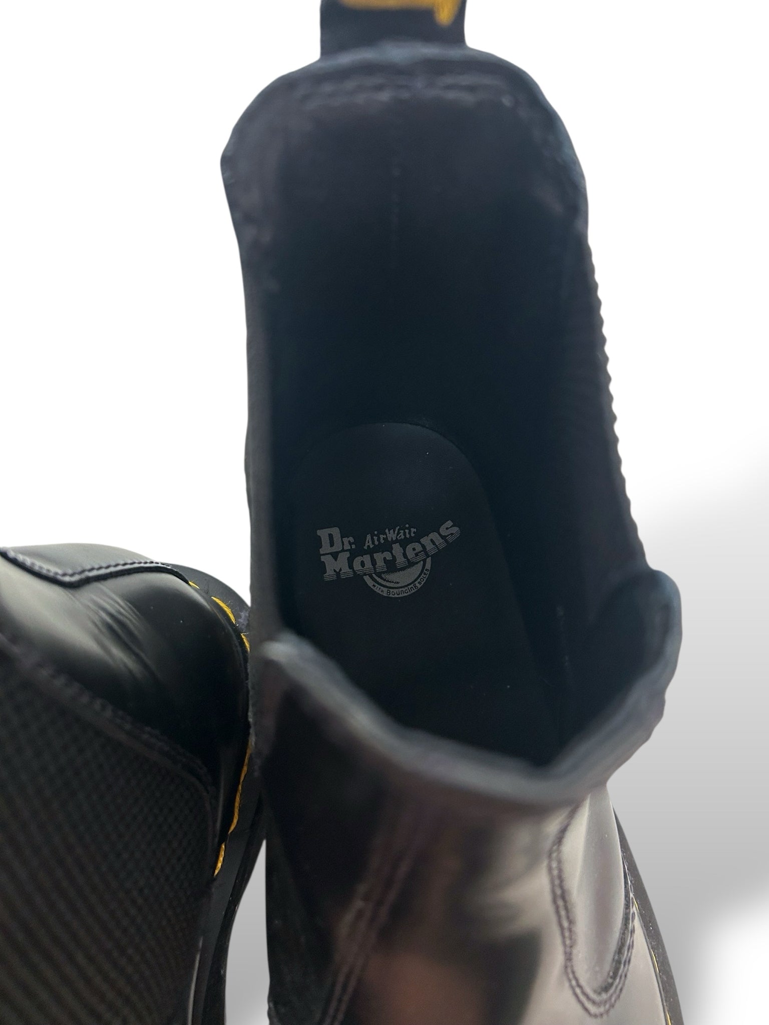 DR MARTENS 2976 SMOOTH LEATHER QUAD CHELSEA PLATFORM BOOTS SIZE 9