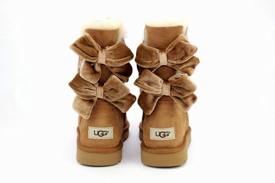 UGG NIB! BAILEY BOW VELVET RIBBON CHESTNUT BUUTS SIZE 9