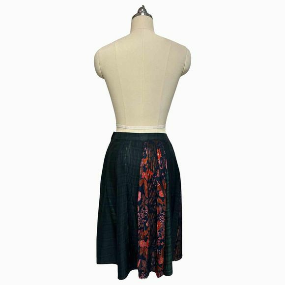 COTELAC ACCORDIAN PLEAT TARTAN MIDI MULTI-COLOR SKIRT SIZE XS