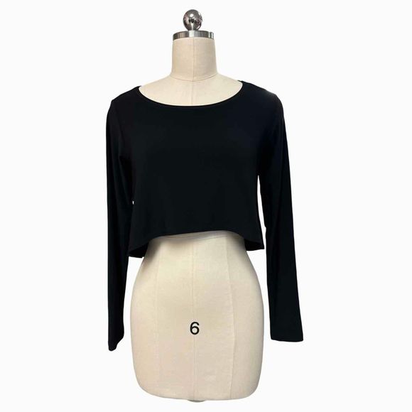 SYMPLI SHORTY CROP BLACK TOP SIZE 8