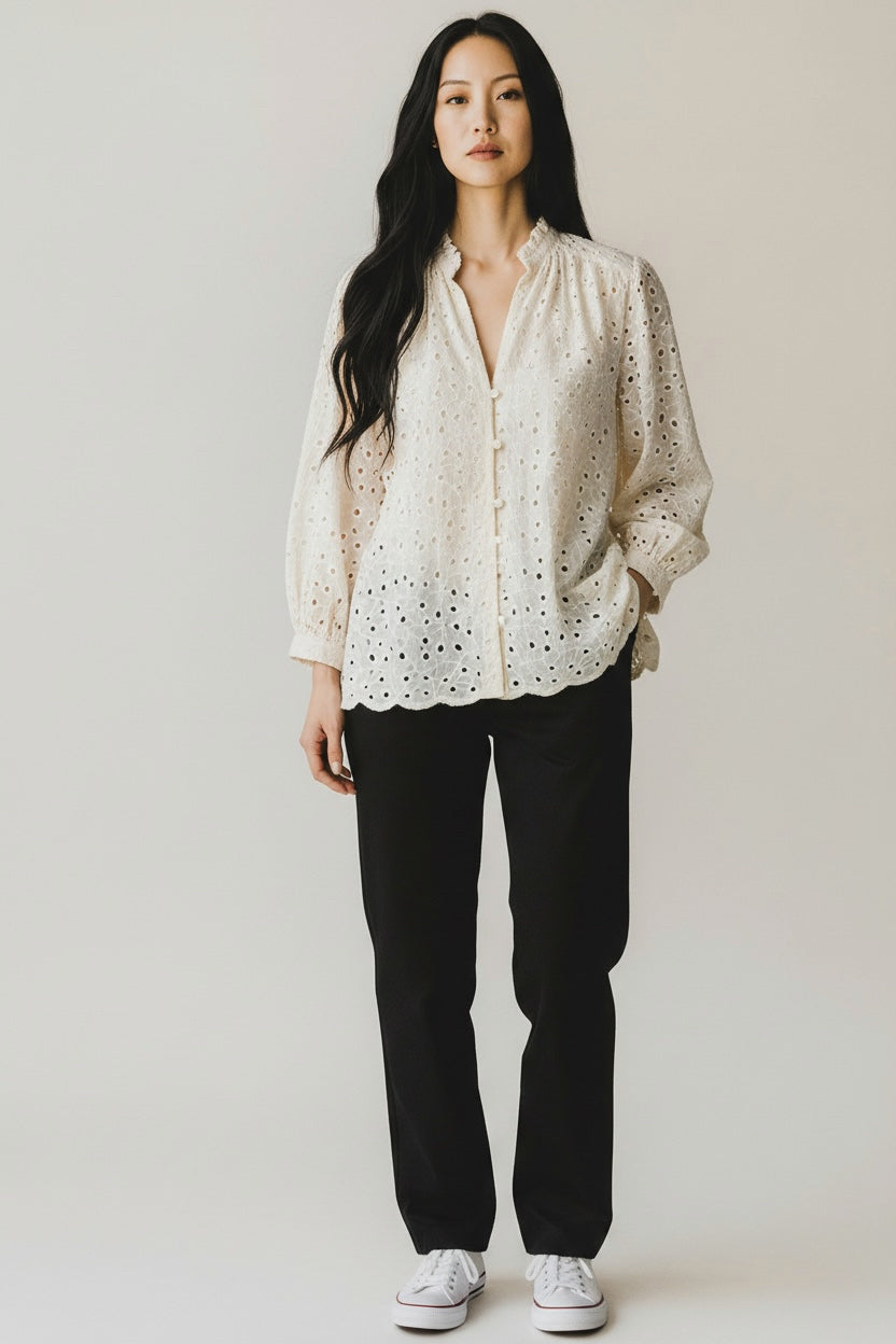 TROVATA BIRDS OF PARADISE QUINCY EYELET RUFFLE COLLAR  BUTTON UP SIZE SMALL