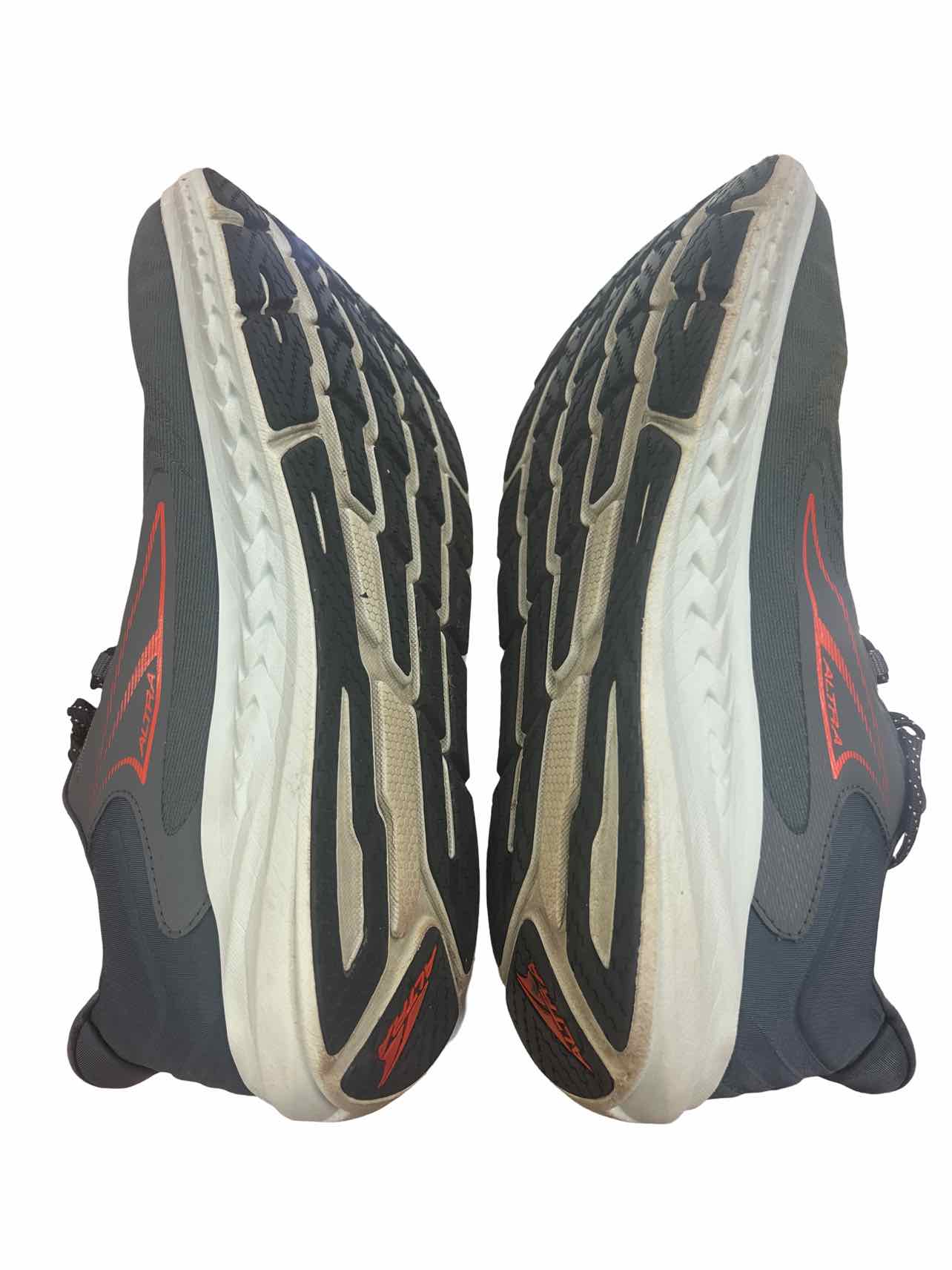 ALTRA STORIN 7 ROAD RUNNING SNEAKER IN ORANGE/GREY SIZE: 12