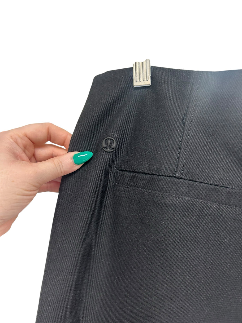 LULULEMON ULITECH TWILL MID RISE BARREL LEG BLACK TROUSERS SIZE SMALL