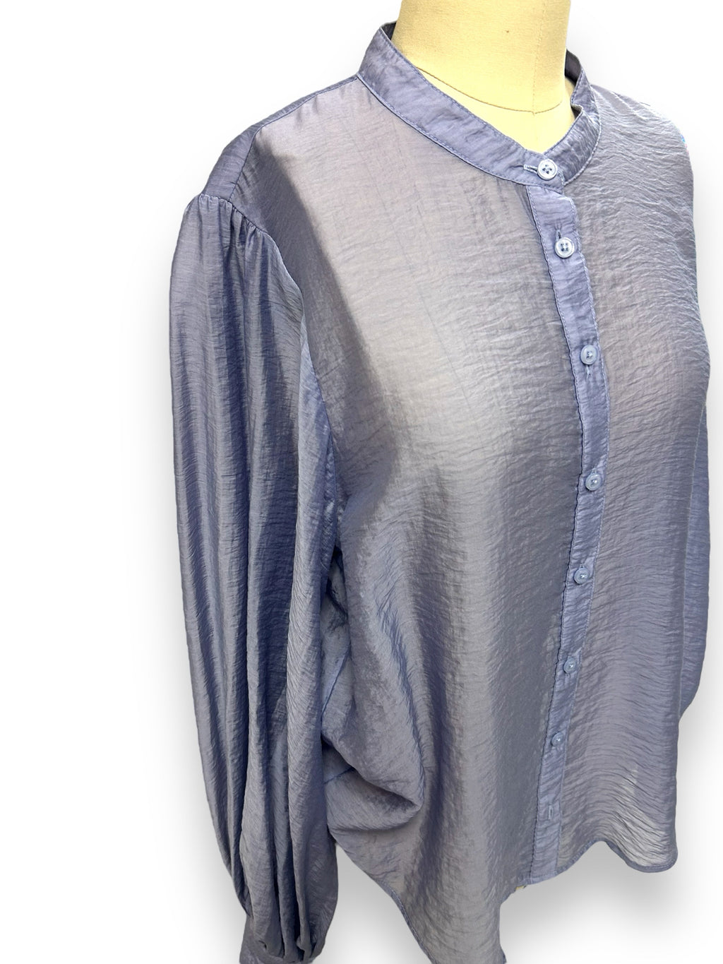 NWT ANTHROPOLOGIE LILAC BALLOON SLEEVE BUTTON UP SIZE MEDIUM