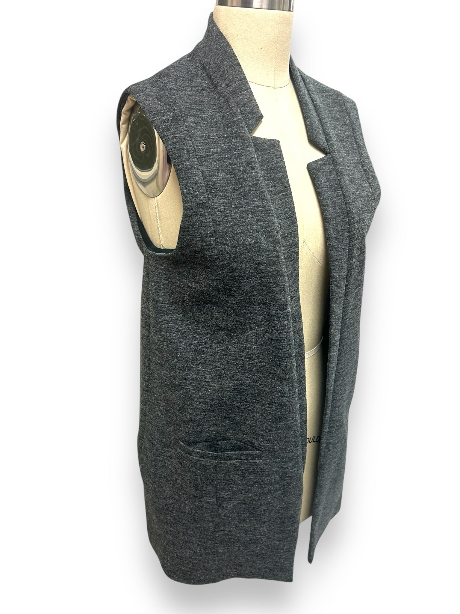 CLUB MONACO GRAY BLACK SLEEVELESS NOTCHED OPEN VEST SIZE MEDIUM