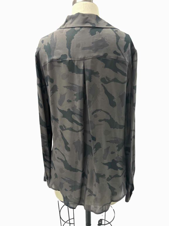 L'AGENCE  NWT SILK SAFARI CAMO PRINT SIZE: L