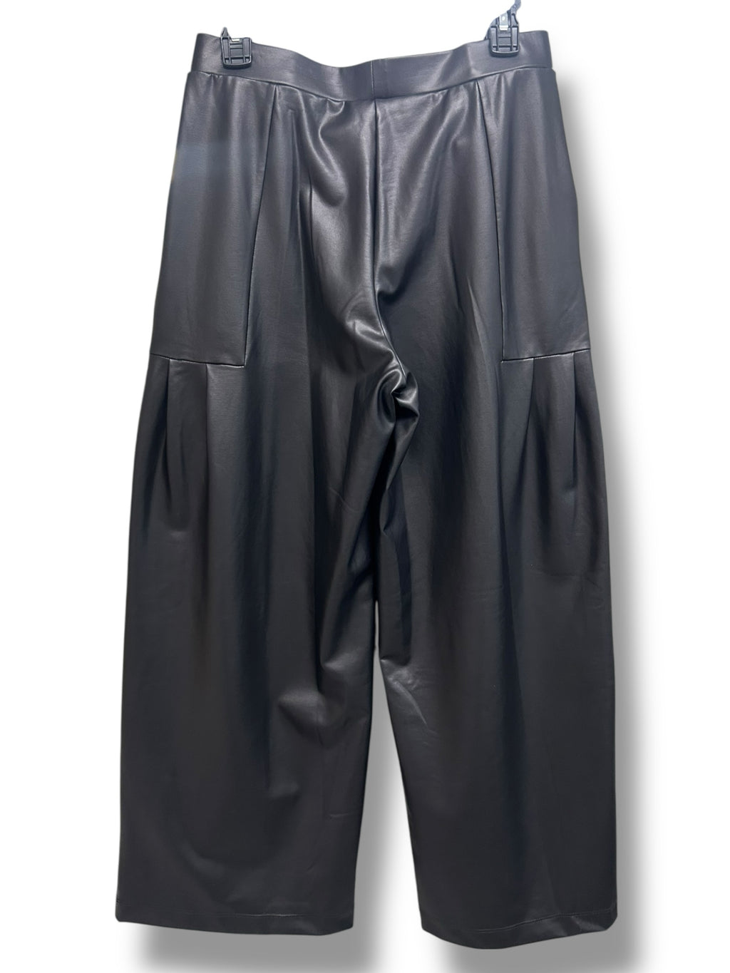 CIARA SUN WOO LIQUID LEATHER WIDE LEG PANT WITH PLEATED POCKETS SIZE SMALL - WEARHOUSE  CONSIGNMENT