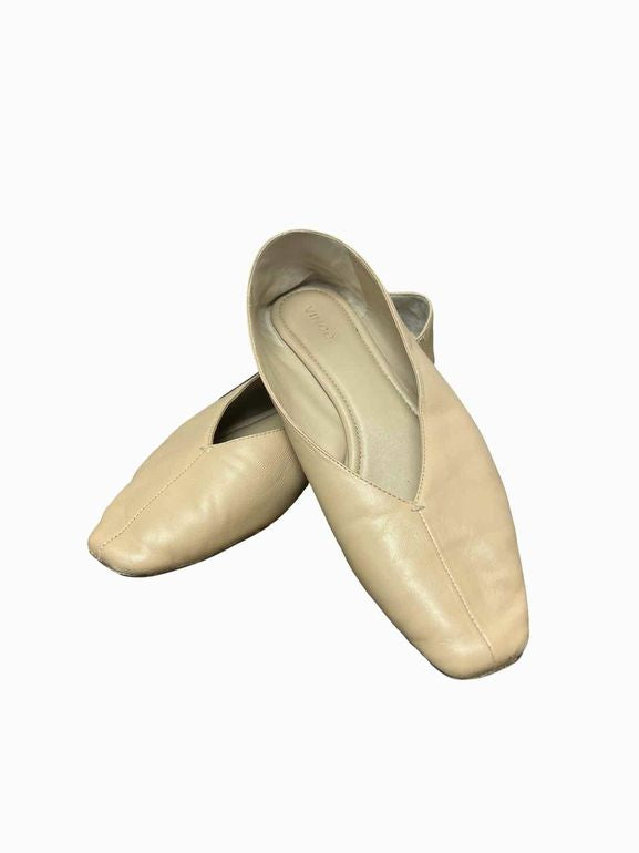 VINCE ORDELL LEATHER SLIP ON FLAT CREAM 10